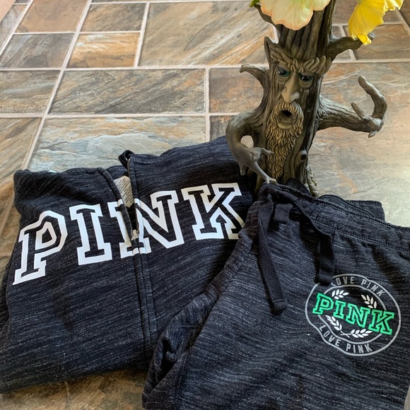 Rare Victoria’s Secret Pink Sweat suit - Picture 6 of 7